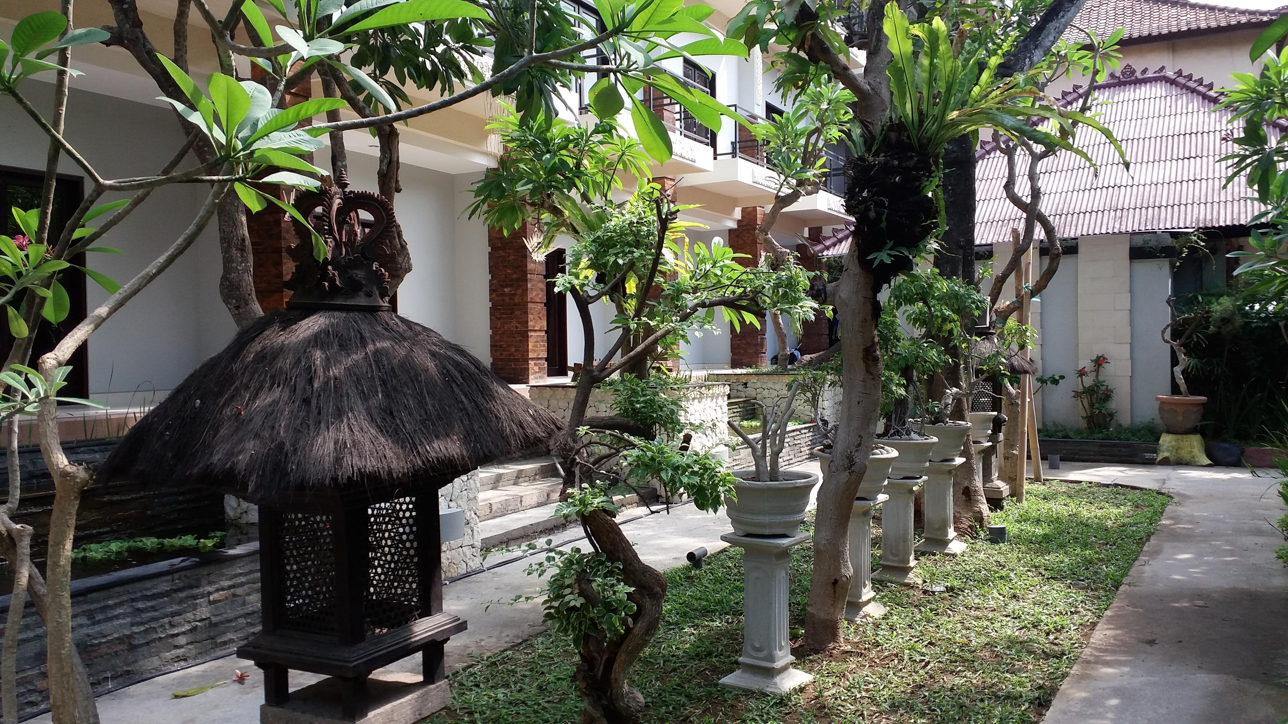 Legian Village Hotel - Chse Certified Bagian luar foto