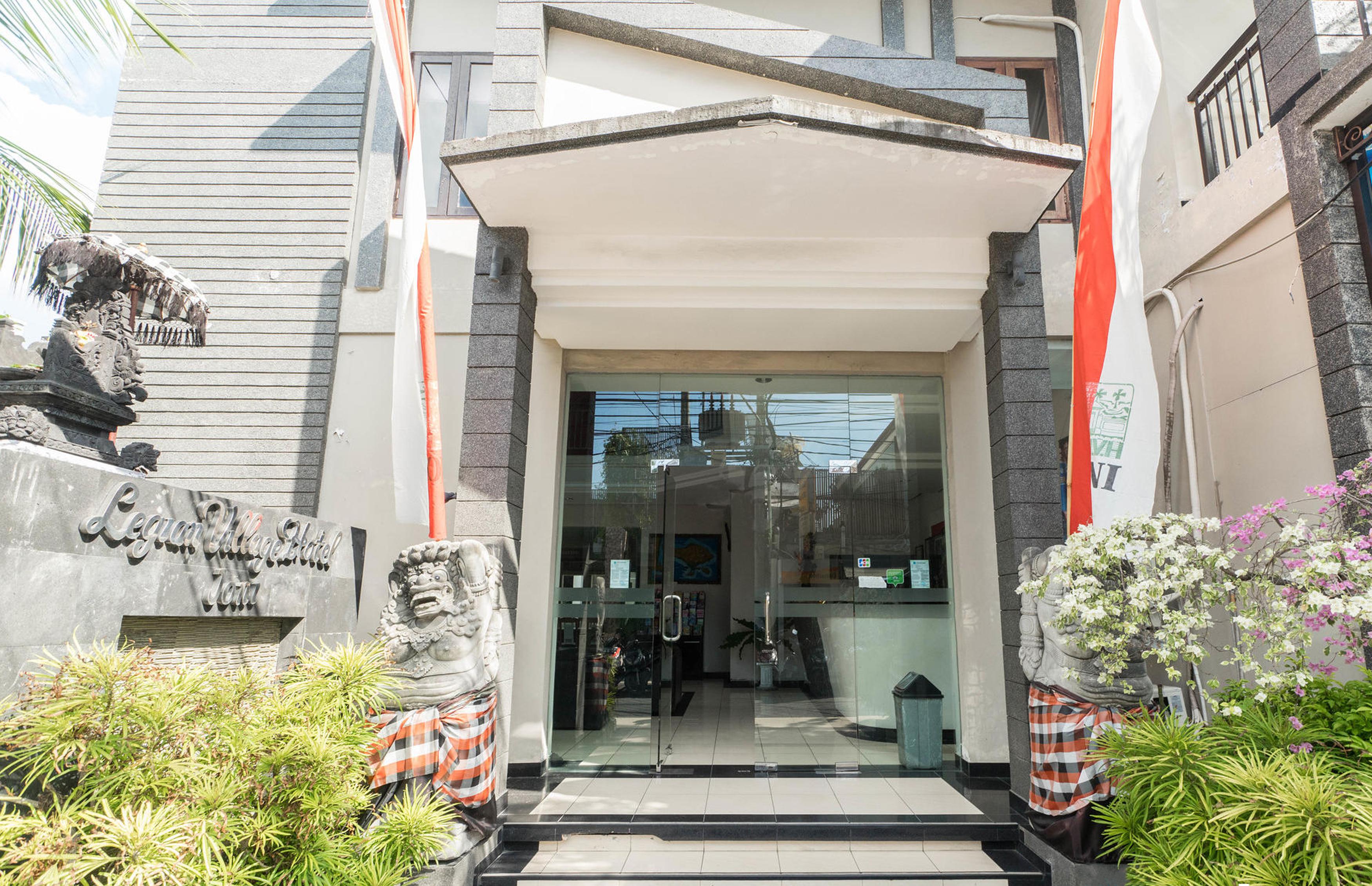 Legian Village Hotel - Chse Certified Bagian luar foto