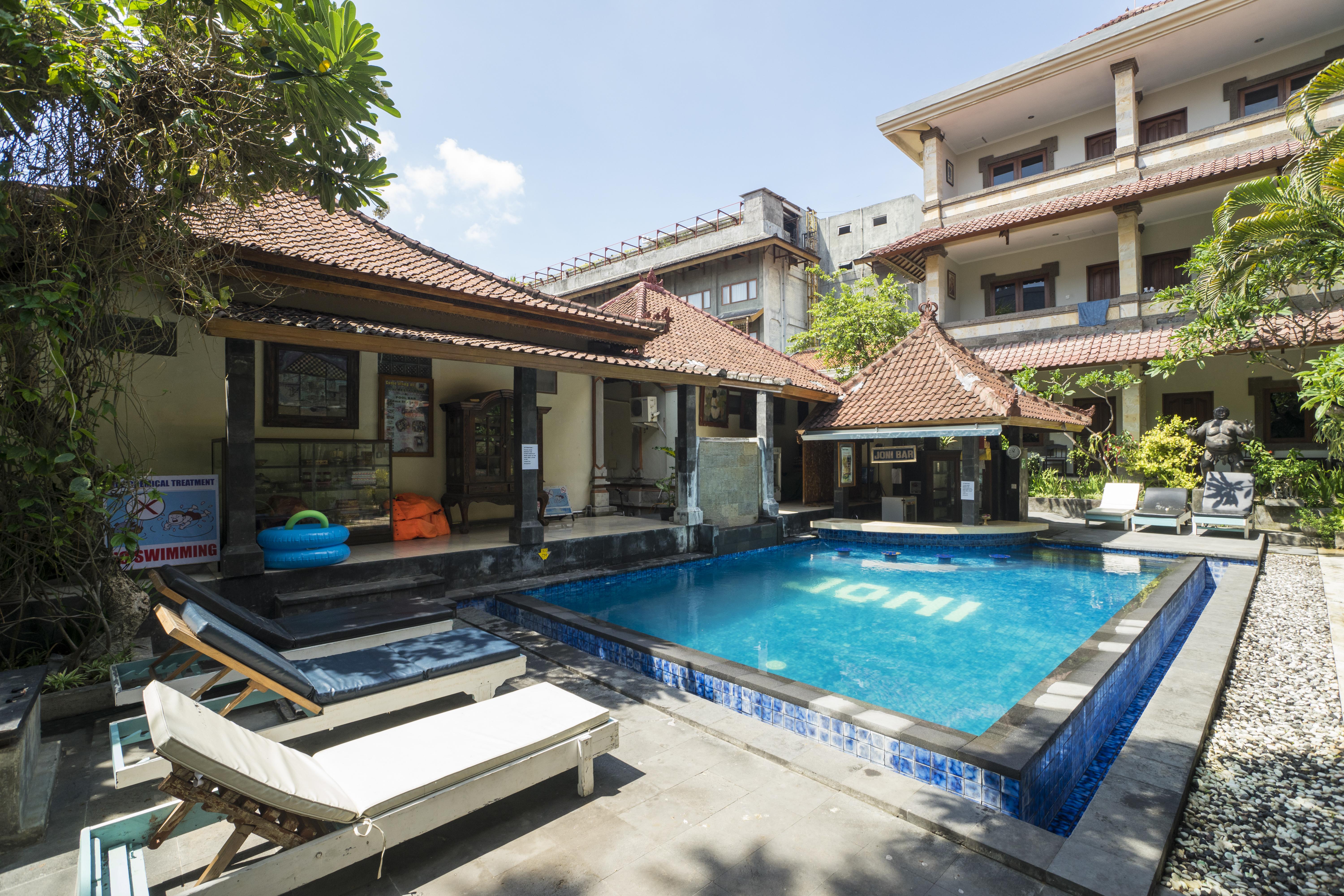 Legian Village Hotel - Chse Certified Bagian luar foto