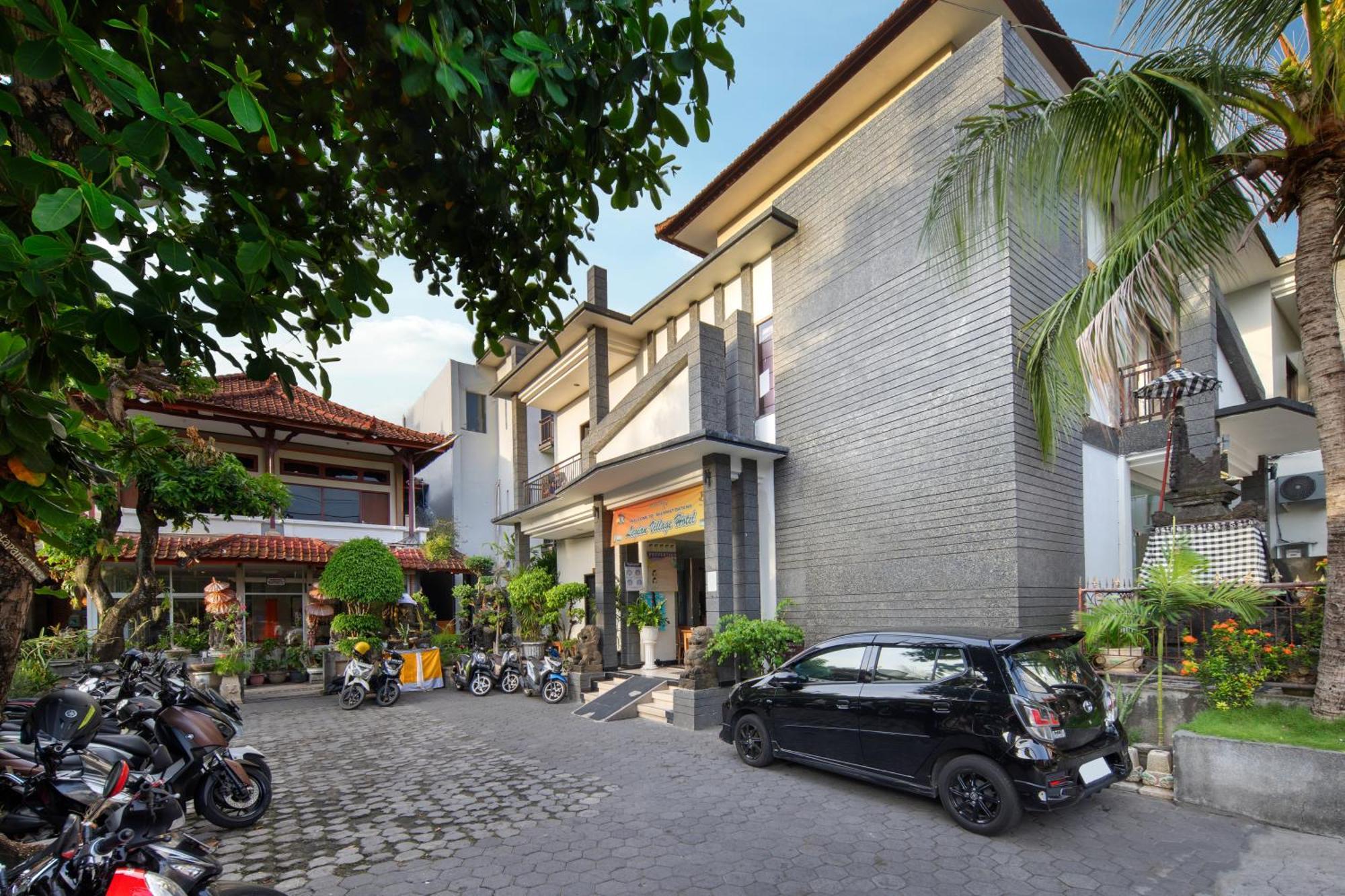 Legian Village Hotel - Chse Certified Bagian luar foto